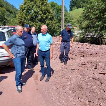 Minister Uroš Brežan in župan Franci Kranjc, v ozadju Janez Tratnik, Martin Kavčič in Klemen Jereb
