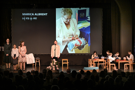 cipkarska_sola_120let_017_Foto_Viktor_Ziri