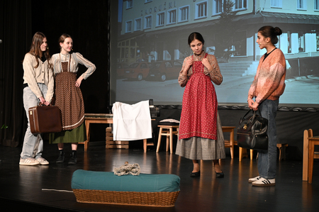 cipkarska_sola_120let_020_Foto_Viktor_Ziri