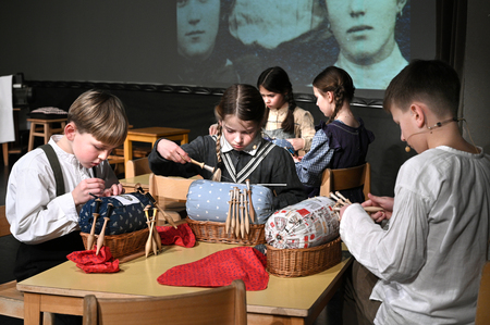 cipkarska_sola_120let_014_Foto_Viktor_Ziri