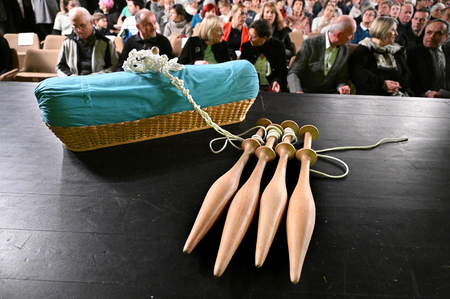 cipkarska_sola_120let_001_Foto_Viktor_Ziri